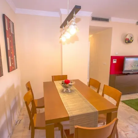 Albi Burriana Lägenhet Nerja