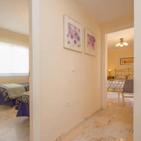 Apartment Albi Burriana Nerja